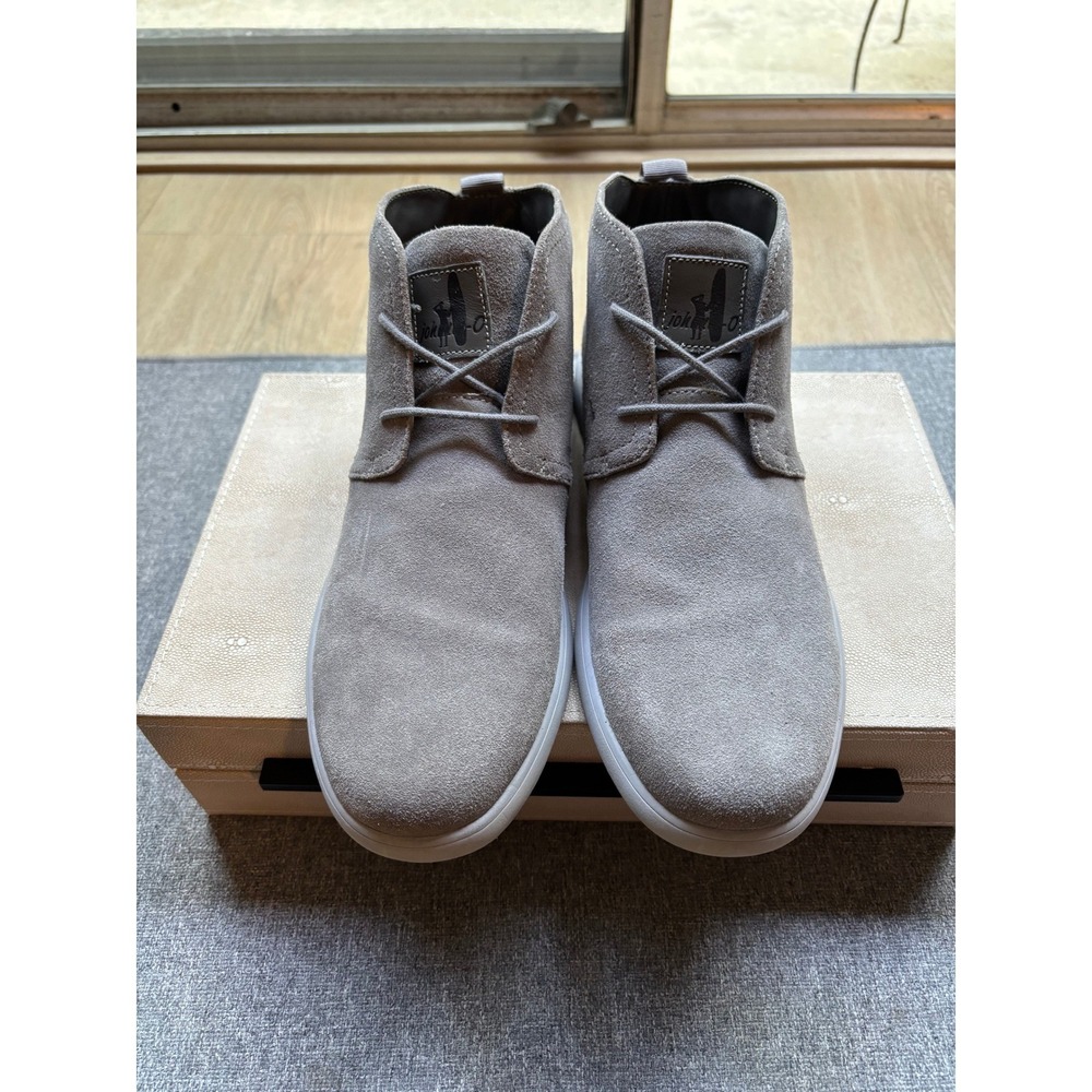 johnnie-O Chill Chukka Mens 9.5 Grey Suede Leather Desert Boots Mid Top Shoes